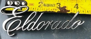 1979-1985 CADILLAC ELDORADO SIDE EMBLEM BADGE 1614599 VINTAGE OEM DIECAST - Picture 1 of 2