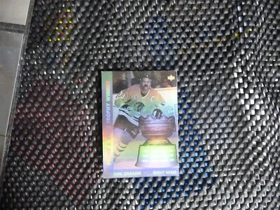 HOCKEY CARD UPPER DECK 1991 AWARD WINNER HOLOGRAM CHICAGO HAWK DIRK GRAHAM NO586 - Image 1 of 2
