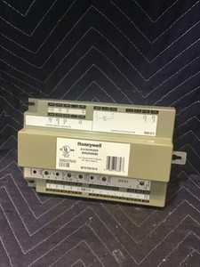 Honeywell Economizer 50HJ540568 W7215A1014 Controller