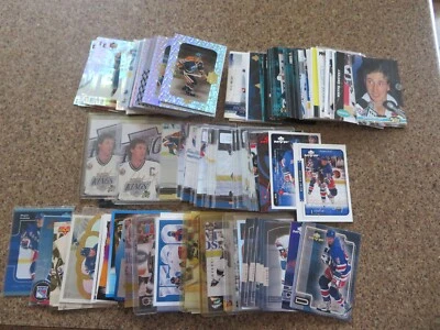 Wayne Gretzky very nice cards U pick  what you want   will combine shipping box2 - Image 1 of 4