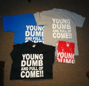 Camiseta Top para Hombre JOVEN, MUDA Y LLENA DE COME Ruda Divertida Eslogan Regalo de Navidad S-XL - Imagen 1 de 11