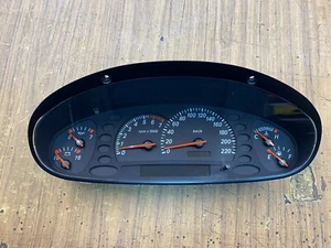Ford Falcon AU Fairlane Instrument Dash Cluster Gauges 206,983KMS - Picture 1 of 15