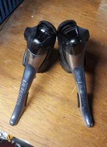 Shimano Ultegra 6600 10 Speed Shifters PAIR - Picture 1 of 1