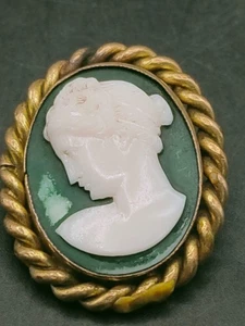 Vintage Cameo Brooch – Classical Lady in Profile, Rope-Twist Frame - Picture 1 of 5