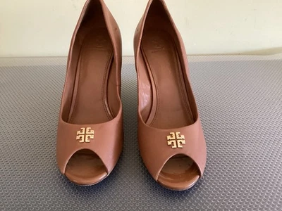Tacones de cuña Tory Burch de cuero tostado para mujer - talla 11M Foto 1 de 4