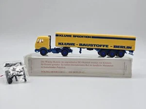 Wiking H0 1:87 Mercedes Sattelzug KLUWE BAUSTOFFE BERLIN unbespielt in OVP-(284) - Foto 1 di 8
