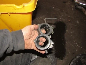 1982 yamaha xv750 virago intake boot manifold carb holders - Picture 1 of 1