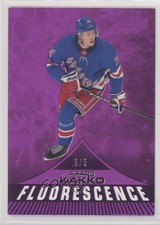 2019-20 Upper Deck Fluorescence Magenta /5 Kaapo Kakko #F-1 Rookie RC