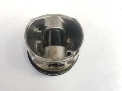 04L107065D Pistón 1461008 para VOLKSWAGEN GOLF VII LIM. 1.6 TDI DPF (105 CV) 2013 Foto 1 de 4