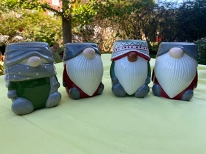 Tazza natalizia ceramica design 3D gnomo fienile ceramica set di 4 novità - Foto 1 di 4