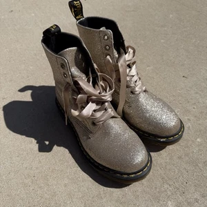 Dr Martens Chunky Glitter 1460 Pascal Glitter Ankle Boots Women’s US 8 glam rock - Picture 1 of 9