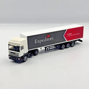 Truck DAF 95, semitrailer Expeditors scale 1/87 (H0) - Picture 1 of 7