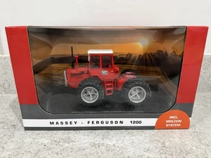 Universal Hobbies - Massey Ferguson 1200 & Molcon Duals - 1:32/UH6700 - New/Mint - Picture 1 of 7