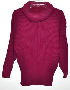 Suéter Chez Vee Vintage Cuello Tortuga Acanalado Rojo Oscuro Cintura Ajustada Talla Mediana Usado en Excelente Condición - Imagen 1 de 3