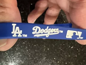 Los Angeles Dodgers Highlighted adult silicone MLB logo wristband - Picture 1 of 4