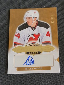 2016-17 FLEER SHOWCASE MILES WOOD #154 #ed152/499 HOT PROSPECTS AUTO AUTOGRAPH
