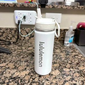 Lululemon Back To Life Sport Bottle - 24oz - White Water Bottle Metal Insulated - Picture 1 of 15