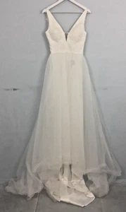 Chi Chi Wedding Dress Size 6 White Tulle Sleeveless V-neck Maxi New F1 - Picture 1 of 11