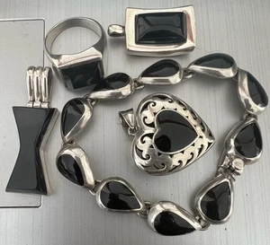 vintage lot of  Sterling Silver (5) mixed jewelry  with black Stone . - Picture 1 of 2