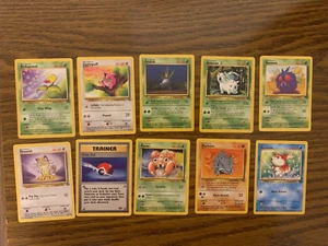 10 VINTAGE Pokemon Cards from Various Classic Sets!! - Picture 1 of 2