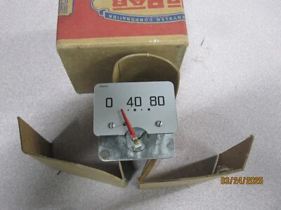 NOS 1952 Plymouth Concord Cambridge Cranbrook Oil Pressure Gauge Mopar 1473847 - Image 1 of 4