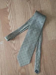 VALERIO GARATI 100% CORBATA DE SEDA CLASSIC GOLD/ CON CUADRADOS GEOMÉTRICOS NEGROS - Imagen 1 de 3