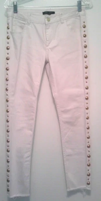 Pantalones de mezclilla Romeo & Juliet Couture Oyster color dorado tachuelas para mujer talla mediana Foto 1 de 4