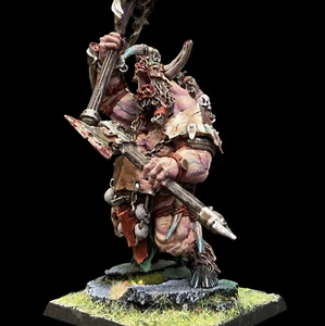 Minotaur Standard-Bearer pro Painted Army Miniature Resin Models Other series - Picture 1 of 5