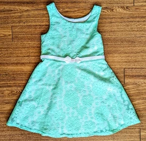 Easter Girls Gren & White Crochet Overlay Size 7 Fully Lined New Without Tags - Picture 1 of 5