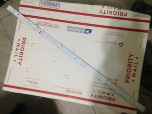 Tira de retroiluminación LED Element / Sharp CRH-M603535120743U 910 600 1008 - Imagen 1 de 3