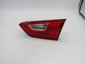 Chevy Malibu 2016 2017 2018 2019 lado del pasajero derecho luz trasera interior OEM - Imagen 1 de 6