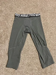 Nike Pro Boy's Dri-Fit 3/4 Length Base Layer Tights Gray Size Youth Large - Picture 1 of 2