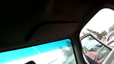 Passenger Sun Visor Pass   Vinyl Fits 00-02 FORD E150 VAN 26950496 Foto 1 de 4