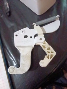 Ge Fridge Hinges One Left And One Right  - Bild 1 von 1