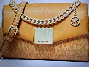 Bolso Bandolera Michael Kors Lita 2 Tonos Logo y Cuero 8” W x 4.75” H x 3” D Nuevo con Etiquetas - Imagen 1 de 6