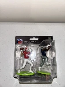 Patrick Mahomes Ceedee Lamb NFL Excite Collectible Figures Chiefs Cowboys - Picture 1 of 7