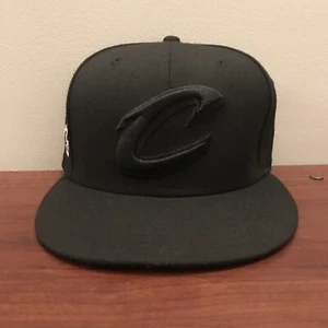 Cleveland Cavaliers Lebron Embroidered Signature New Era 7 1/4 All Black Wool - Picture 1 of 12