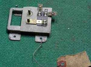 Original Circuit Breaker Fuse Holder for Ford 1949-1950 - Picture 1 of 1