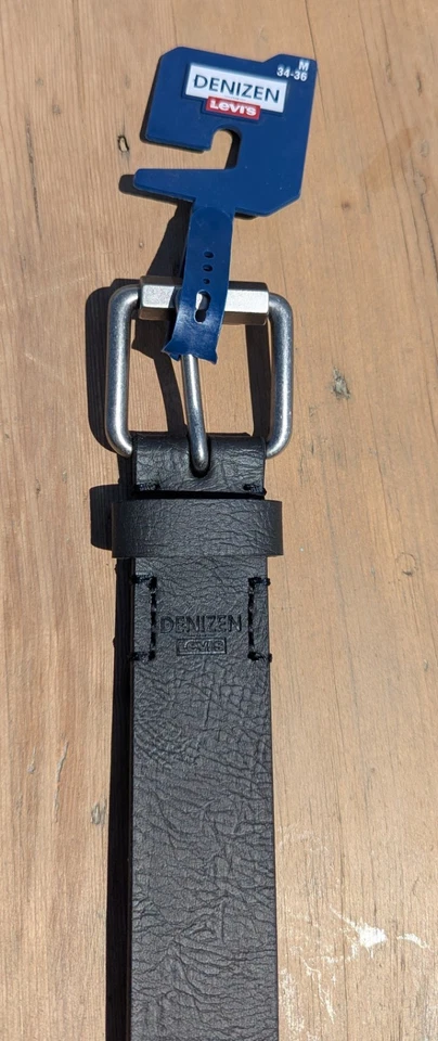 Levi's Denizen Men's Black Belt Size M 34-36 Buckle Belt Synthetic Leather