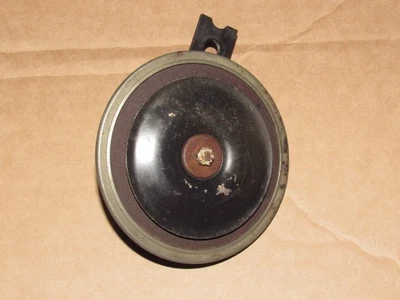 Bocina exterior Mazda RX7 79-83 OEM - izquierda Foto 1 de 2