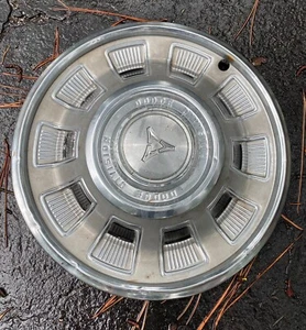 1960's-1970's DODGE HUBCAP 15" WHEEL VINTAGE - Picture 1 of 2