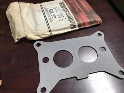 FORD 1973-1974 302 CID. MAVERICK, TORINO "JUNTA" CARBURADOR ESPACIADOR A COLECTOR Foto 1 de 3