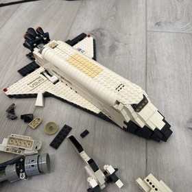 LEGO Discovery: Space Shuttle Discovery-Sts-31 (7470) - Retired