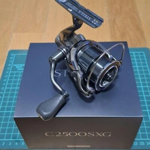 Shimano 22 Stella C2500SXG Spinnrolle Big Game gebraucht mit Box Tasche - Bild 1 von 8