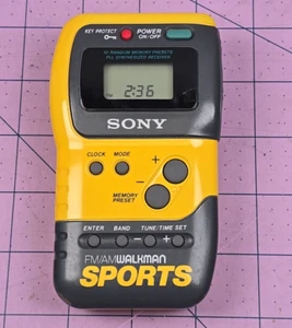 Schönes Sony SRF-M70 Sport Walkman FM/AM Radio gelb mit Gürtelclip - GETESTET - Bild 1 von 6