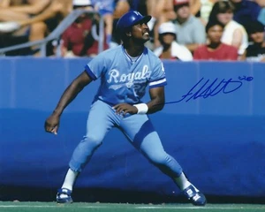 Autographed FRANK WHITE  8x10 photo Kansas City Royals - COA  - Picture 1 of 1