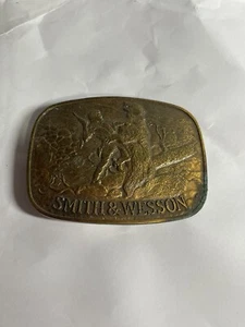 1978 Smith & Wesson "The Last Cartridge" Grizzly Bear Brass Belt Buckle - Picture 1 of 9