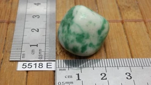 JADE VERTE - qualité AA - pierre roulée mineraux collection lithotherapie reiki - Imagen 1 de 1
