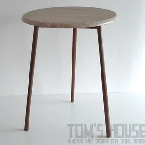 Trípode lateral/final efecto madera de mesa patas superiores de metal. Diseño moderno simple. - Imagen 1 de 11