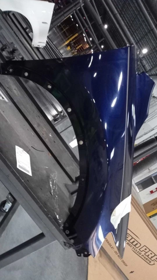 Guardabarros derecho pasajero compatible con 07-15 MAZDA CX-9 375408 Foto 1 de 1